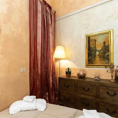 Delizioso Centrale Apartamento *